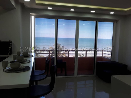 Apartamento En Venta Ubicado En Tucacas Falcon 24-14169, Eloisa Mejia