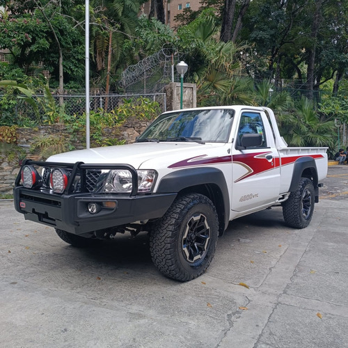 Nissan Patrol Pick Up 2021 Doble Tanque