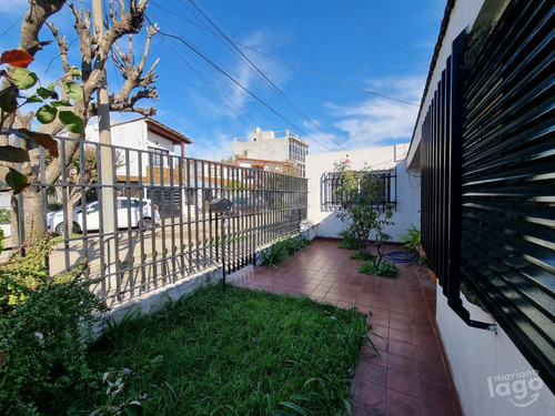 Imagen 18 de 23 de Casa En Venta De 3 Dormitorios C/ Cochera En Barrio Acindar