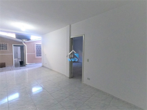 Imagem 11 de 30 de Uma Ótima Oportunidade Para Você, Que Está Procurando Por Imóveis No Cajuru, São Duas Casas De 75m² Cada, Em Um Terreno De 300m² No Conjunto Mercúrio, Com Fácil Acesso À Br-277. - Ca01674 - 70162767
