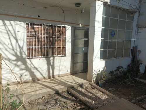Casa En Moreno 3 Ambientes