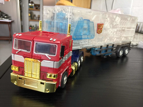 Transformers Platinum Optimus Prime 30th Año Del Caballo.