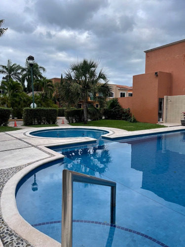 Casa En Venta En Residencial Torres Cancun