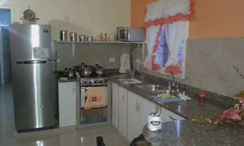 Imagen 4 de 7 de Económica Casa En Venta En Base Sucre 04141493528