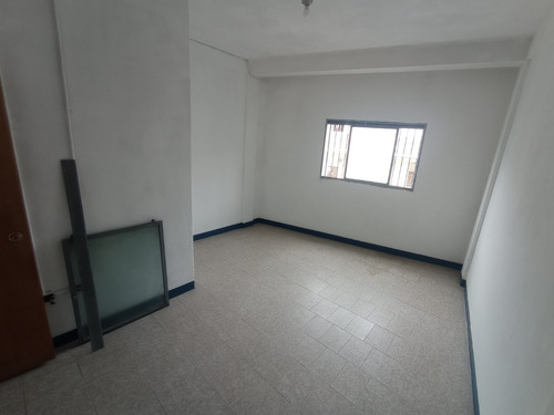 Oficina En Alquiler - Urb. Las Minas De Baruta