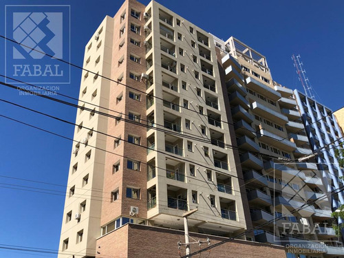 Departamento Venta Centro, 3 Dormitorios (suite), 3 Baños, Cochera, Baulera Y Sum Con Parrilla