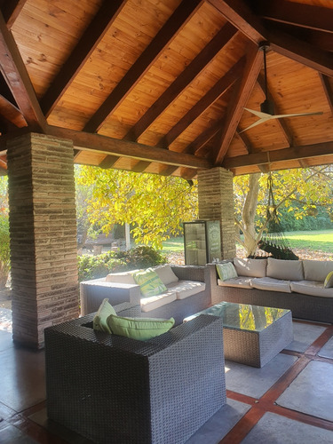 Casa Estilo Inglés En Venta 5 Hab 5 Baños -pozo Propio