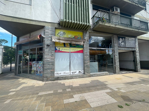 Venta Locales Comerciales - Centro - Humberto Y San Martín - Luján