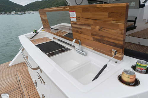 Imagem 5 de 25 de Lancha Fibra Fort - Linha Yachts Focker -f420 Gran Coupé