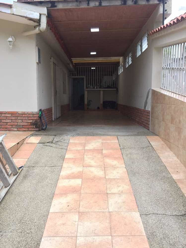 Imagen 10 de 14 de Casa Con Anexo En La Urbanizacion El Ave Maria Yare