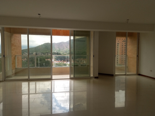 Imagen 9 de 19 de Res. Acrópolis. Trigaleña Alta Vende Luz Castro Obra Blanca