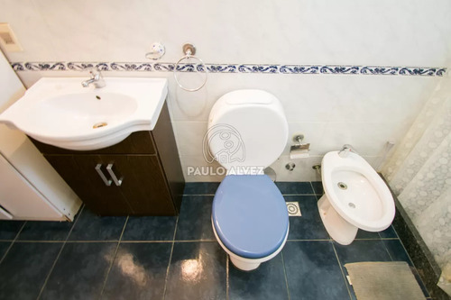 Casa En Alquiler Temporal, En Piriápolis, Ideal Para Disfrutar En Familia, Piscina Climatizada, Predio Cercado.