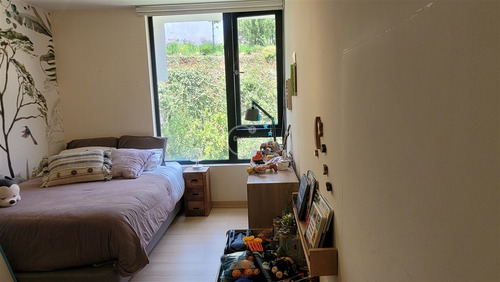 Departamento En Venta De 5 Dorm. En Las Condes