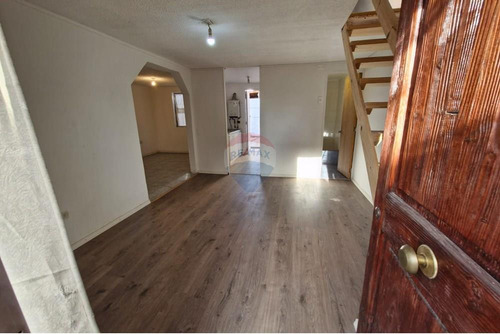 Acogedora Y Cómoda Casa En Venta En Maipú