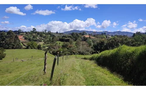 Finca Vía Rionegro La Ceja (quirama)