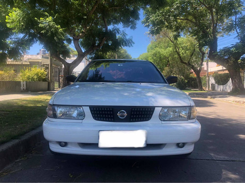 Nissan Sentra B13 Full Llantas