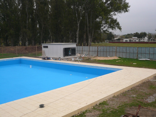 Imagen 6 de 8 de Pintura Para Piscinas 10m2 Celeste Pacifico Por 1 Litro