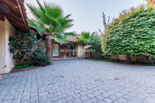 Casa En Arriendo De 4 Dorm. En Colina