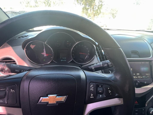 Imagen 13 de 17 de Chevrolet Cruze 5p 1,8 Ltz Ac