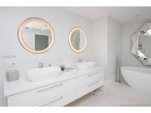 Imagen 13 de 18 de Departamento Semipiso En Venta Ubicado En Sunny Isles, Miami