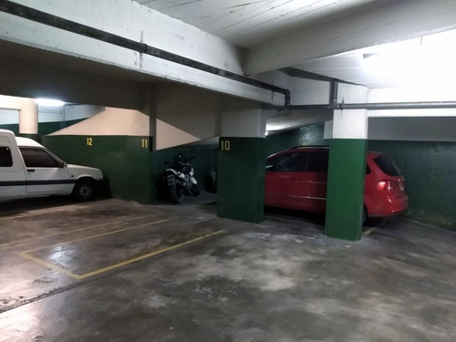Imagen 3 de 9 de Venta De Cochera Con Porton Automatico En Retiro