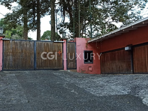 Cgi + Luxury  Caracas Exclusiva Quinta En Alto Hatillo A Remodelar 