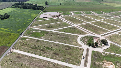 Terreno En Barrio Residencial Neander - Villa Amelia