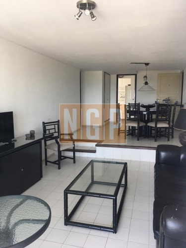 Apartamento En Roosevelt, 3 Dormitorios *-ref:17233