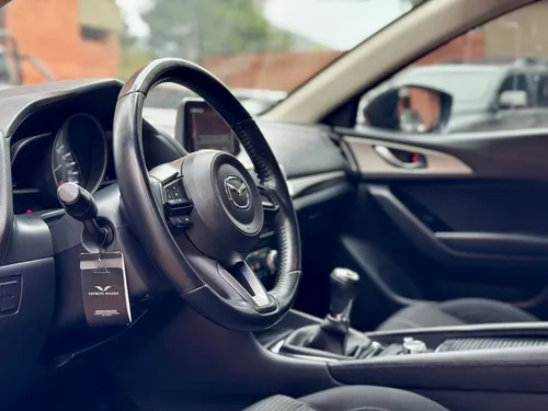 Mazda 3 Touring IPM MT