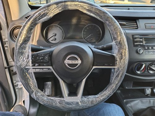 Nissan Frontier 2.5 Se Dc 4X2 Mt