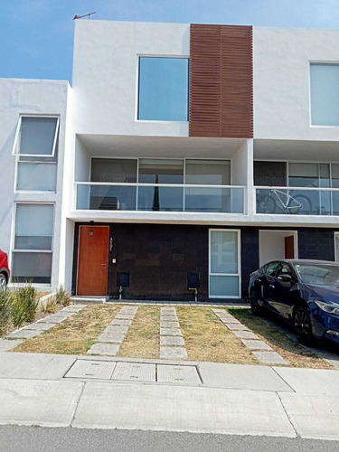 Departamento Dúplex Planta Alta En Renta Renta Por 6 Meses