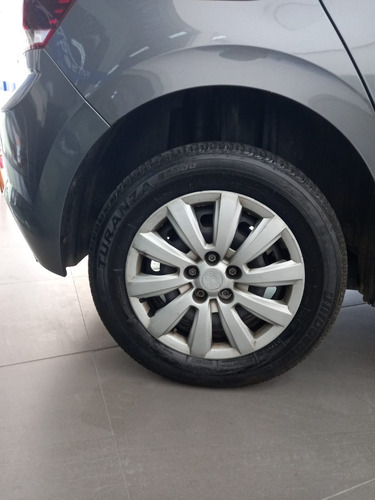 Imagem 15 de 15 de Volkswagen Polo 1.6 Mi Total Flex Manual 2020