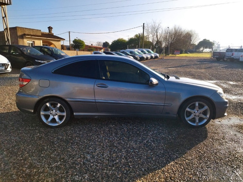 Imagen 3 de 9 de Mercedes Benz