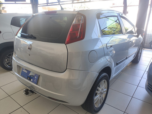Imagem 4 de 5 de Fiat Punto 2012 1.4 Attractive Flex 5p