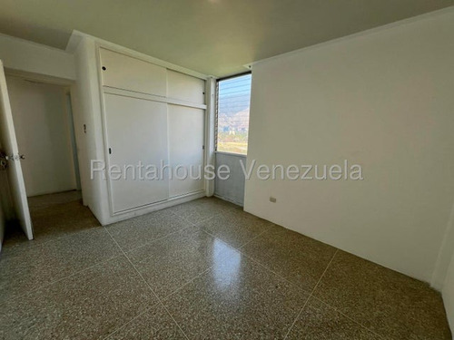 Tg Apartamento Con Vista Al Ávila, Sin Problema De Agua, En Venta En Chuao 25-18725 Ys