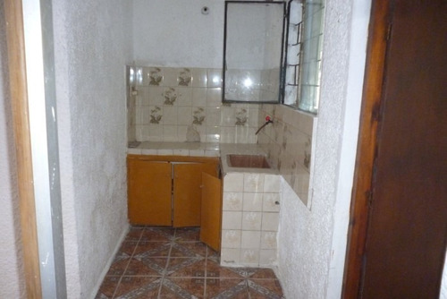 Imagen 5 de 14 de Venta Casa De 2 Dormitorios + 2 Baños + Barbacoa. Apta Banco