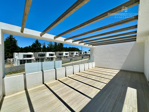 Concon - Vende Casas 3 Pisos 3d 3b 1e - Pinares De Montemar