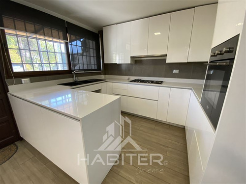 Exclusiva Casa En Venta 5d Cerca Sport Francés En Vitacura