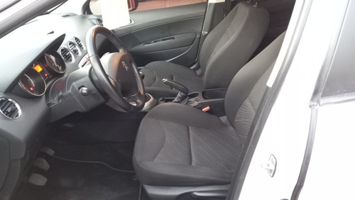 Peugeot 308 1.6 Active 2014