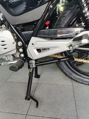 En125 Suzuki