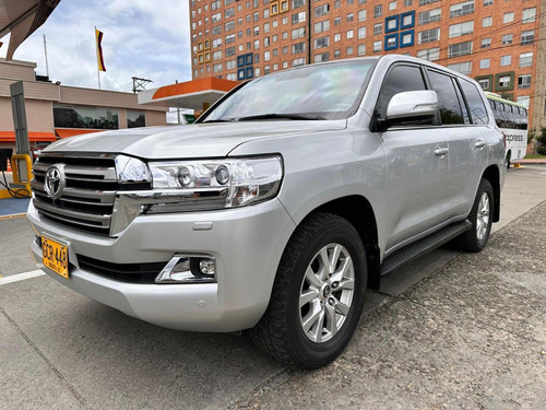 Toyota Land Cruiser 200 Gasolina 4600 Blindada