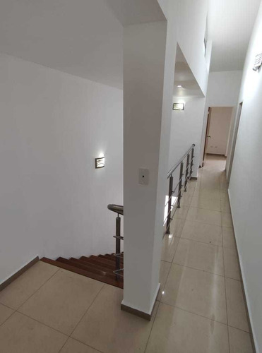 Townhouse En Alquiler El Castaño Fm*