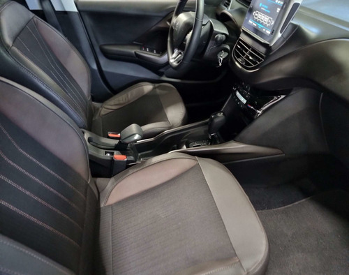Peugeot 2008 1.6 16v Griffe Flex Aut. 5p