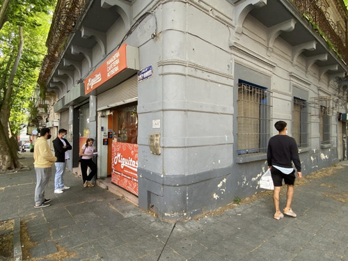Imagen 7 de 12 de Alquiler Local Comercial Aramburu Y Arenal Grande Mayorista