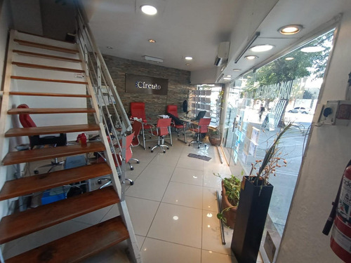 Imagen 2 de 22 de Excelente Local En 3 Plantas C/balcón Terraza En Mataderos