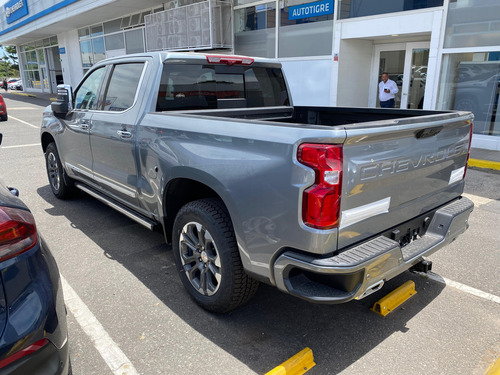 Chevrolet Silverado 5.3 V8 High Country