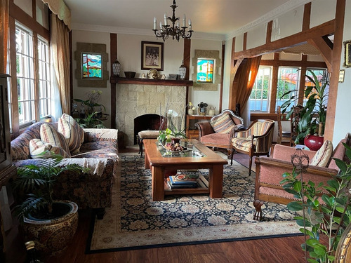 Se Vende Preciosa Y Gran Casa En Cerro Castillo