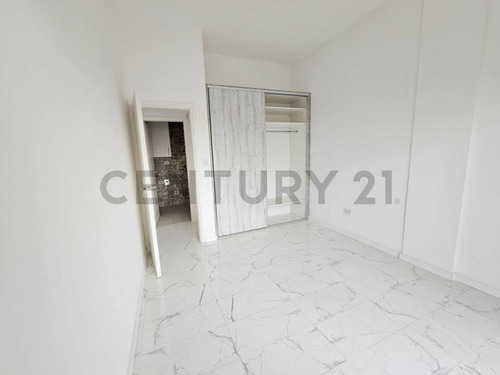 Venta. Departamento 2 Ambientes. Padua. A Estrenar