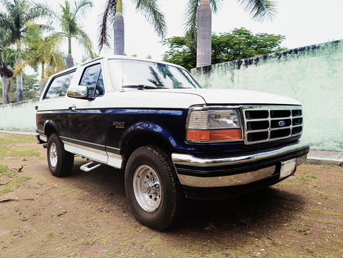 Ford Bronco 1993. Completamente Restaurada. Todo Funcionando