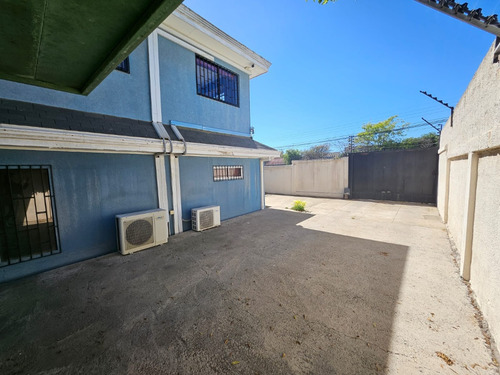 Tejada Arriendo Comercial 12oficinas+3baños+6estacionamiento